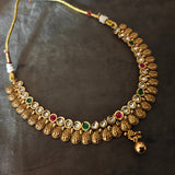 EXCLUSIVE TEMPLE CHOKER WITH EARRINGS