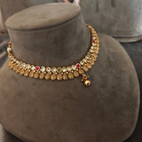 EXCLUSIVE TEMPLE CHOKER WITH EARRINGS