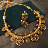 EXCLUSIVE TEMPLE CHOKER WITH EARRINGS