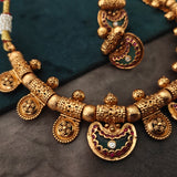 EXCLUSIVE TEMPLE CHOKER WITH EARRINGS