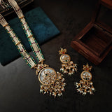 STATEMENT NECKLACE IN MOTHER OF PEARL WITH EARRINGS