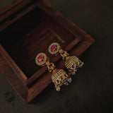 PEARL CHOKER WITH EARRINGS