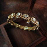 MOSSAINITE STONE BANGLE  (OPENABLE)