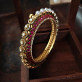 MOSSAINITE AND PEARL BANGLE  (OPENABLE)
