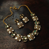 POLKI KUNDAN FLOWER DESIGN CHOKER WITH EARRINGS