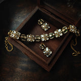 POLKI KUNDAN FLOWER DESIGN CHOKER WITH EARRINGS