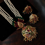 FINEST QUALITY JADAU NECKLACE WITH EARRINGS