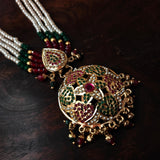 FINEST QUALITY JADAU NECKLACE WITH EARRINGS