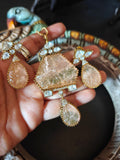 EXCLUSIVE CARVED MOONSTONE KUNDAN DROP PENDANT SET