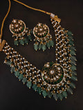TAJ CHOKER