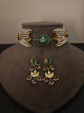 HILAL NECKLACE SET