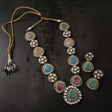 EXCLUSIVE FINEST QUALITY MULTICOLOR STONE NECKLACE WITH EARRINGS