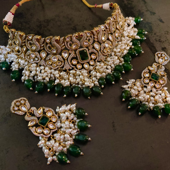 VICTORIAN STATEMENT CHOKER WITH EARRINGS