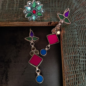 TRIBAL EARRINGS AND RING SET IN COLORED GLASS WORK