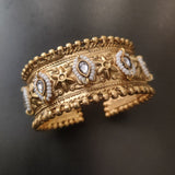 STATEMENT BANGLE
