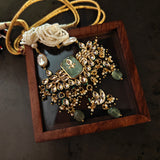 FINEST QUALITY DESIGNER BIKANERI KUNDAN NECKLACE WITH EARRINGS AND REAL FLOURITE HANGING