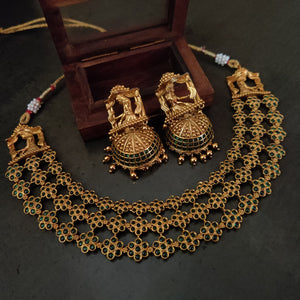 TEMPLE CHOKER IN FINEST POLISH
