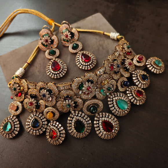 STATEMENT VICTORIAN CHOKER SET