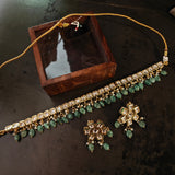 BIKANERI KUNDAN CHOKER IN FLOURITE STONES