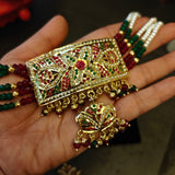 HANDCRAFTED JADAU CHOKER