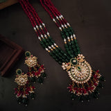 WEAR ME EXCLUSIVE DESIGNER NECKPIECE