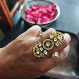 STONE AND KUNDAN RING (ADJUSTABLE)