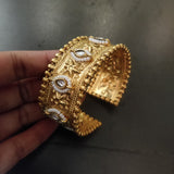 STATEMENT BANGLE
