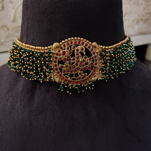 TEMPLE CHOKER IN FINEST FINISH WITH EARRINGS