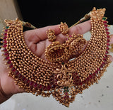 EXCLUSIVE TEMPLE CHOKER WITH EARRINGS