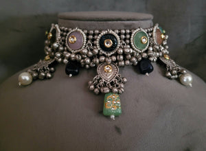 WEAR ME EXCLUSIVE SILVER PLATED CARVED STONE CHOKER